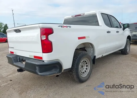 2021 Chevrolet Silverado K1500 z USA, uszkodzony, nr VIN 1GCRYAEFXMZ217740